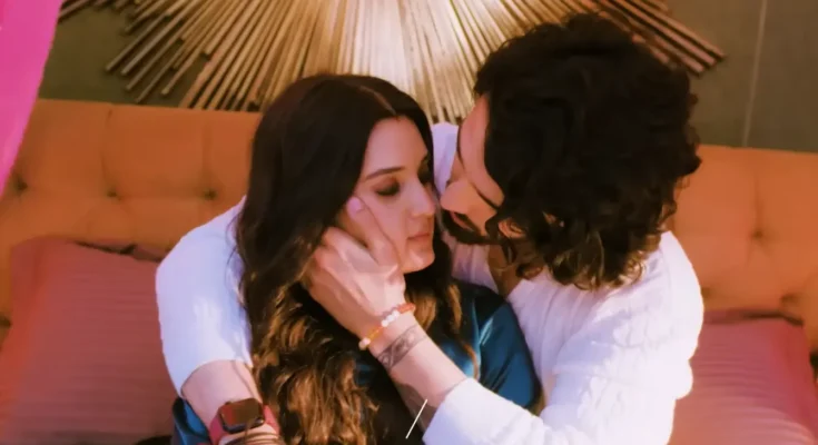 jaane anajane ham mile